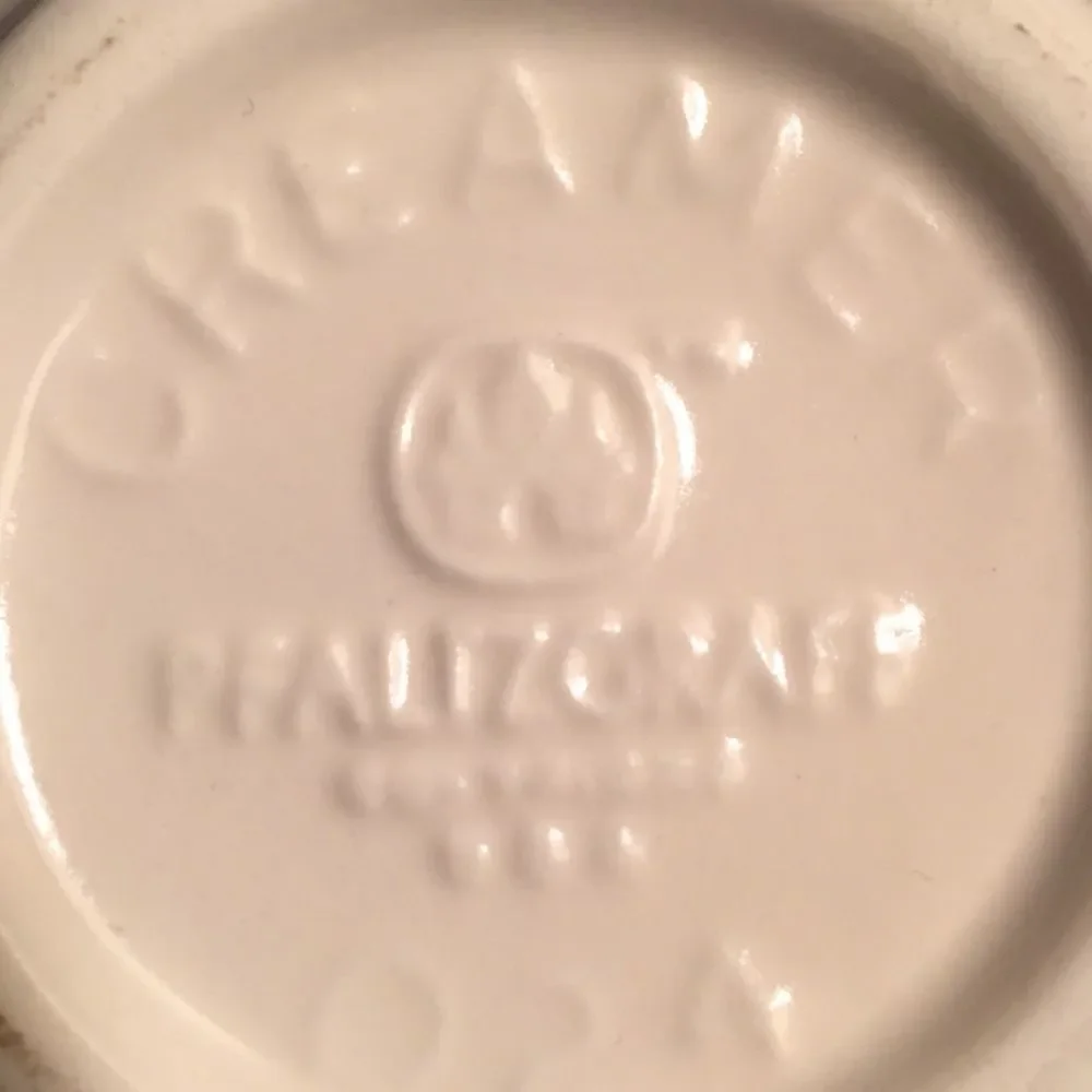Pfaltzgraff  Creamer